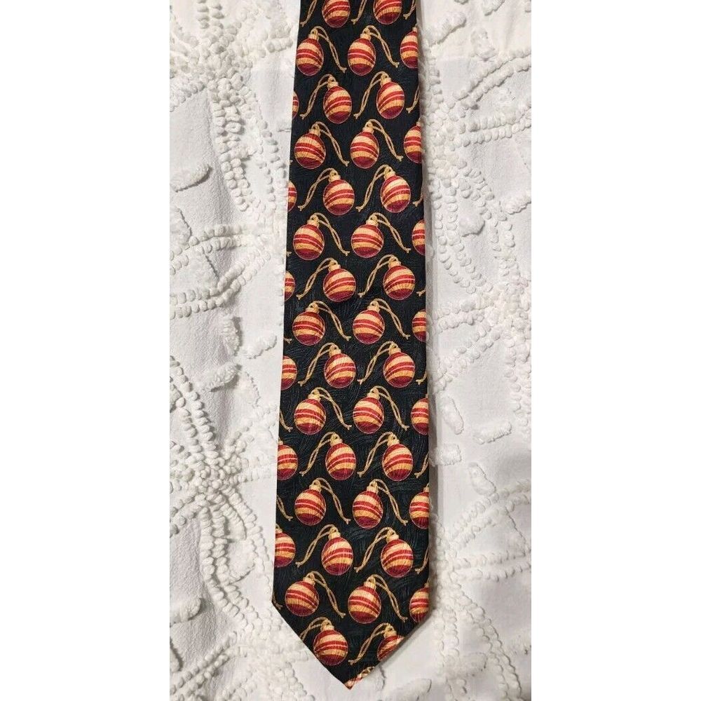 JZ Richards Tie Designer Christmas Ornaments Holiday 100% Silk USA 61" X 3‎ 1/8"